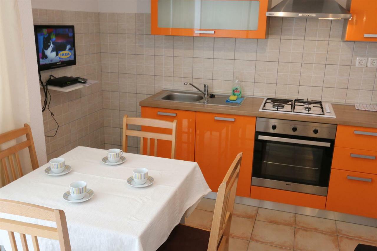 Apartments Hodzic Šilo Εξωτερικό φωτογραφία