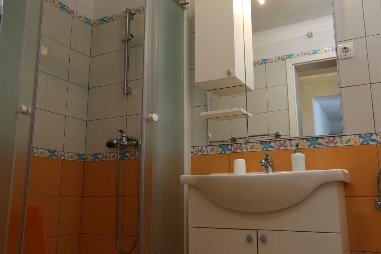 Apartments Hodzic Šilo Εξωτερικό φωτογραφία